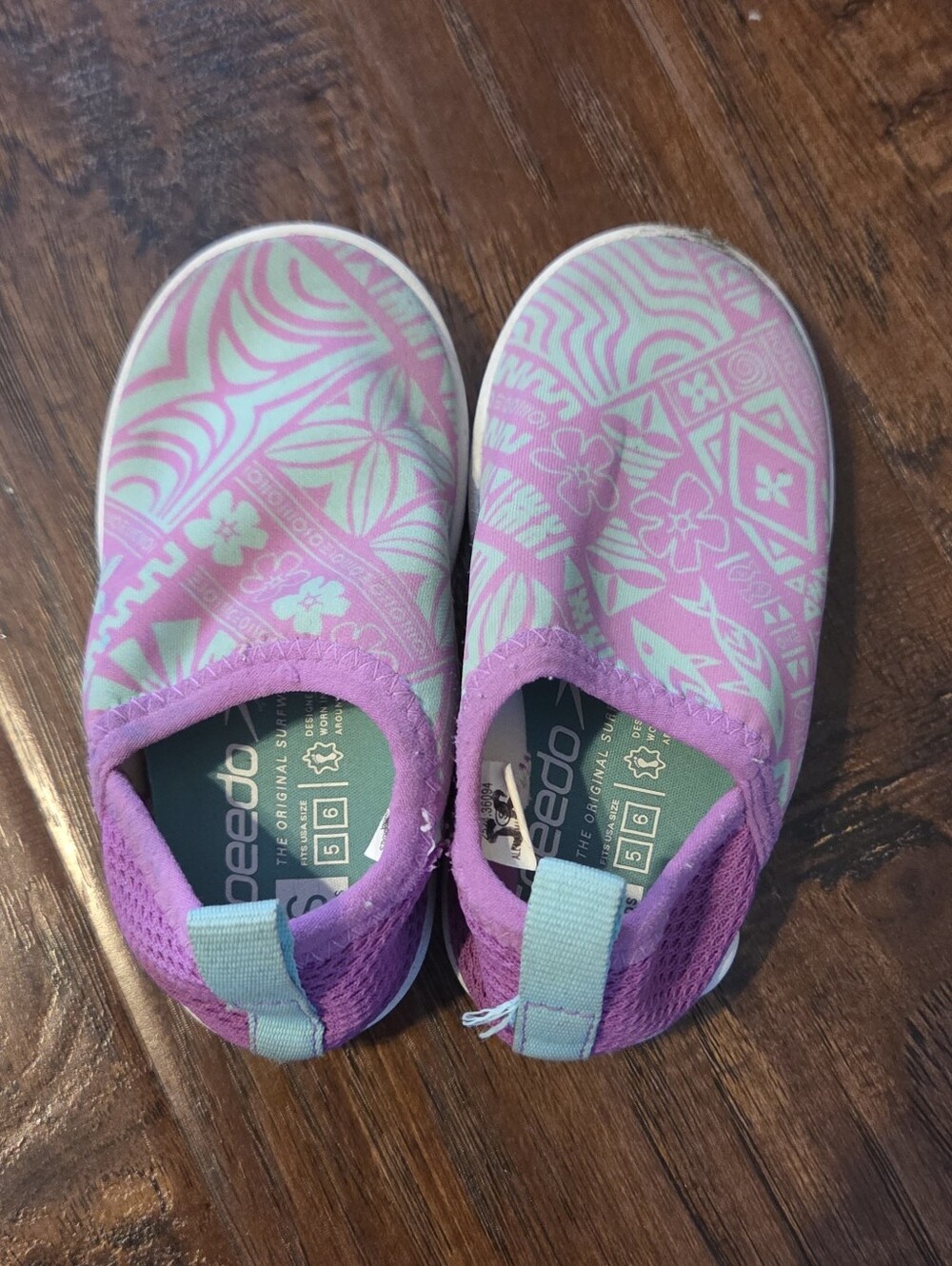 Speedo Girls' Pink & Mint Tropical Patterned Slip-On Water Shoes Fits Size 5/6